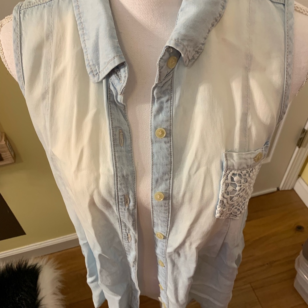 NWT Jun and Ivy blue jean shirt